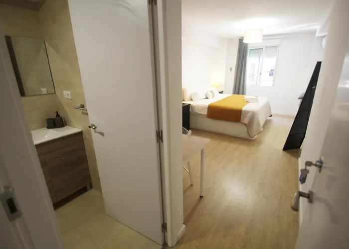 Ross - Flat With The Amenities *