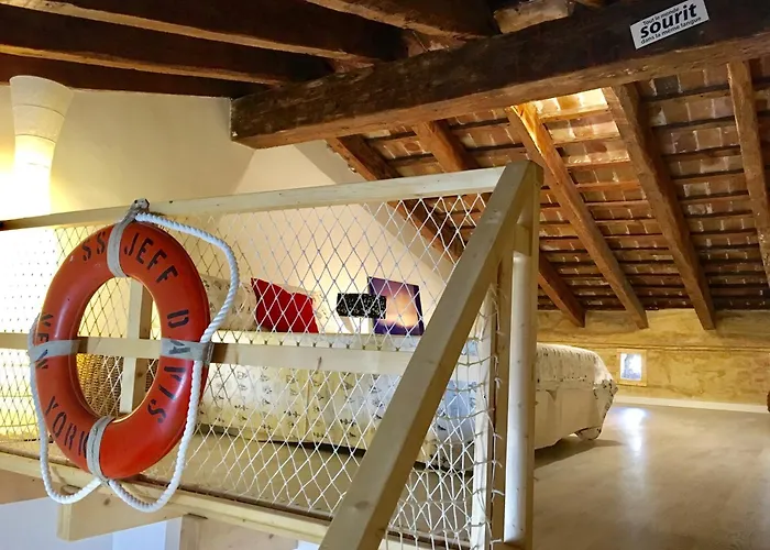 Next To The * Βαλένθια