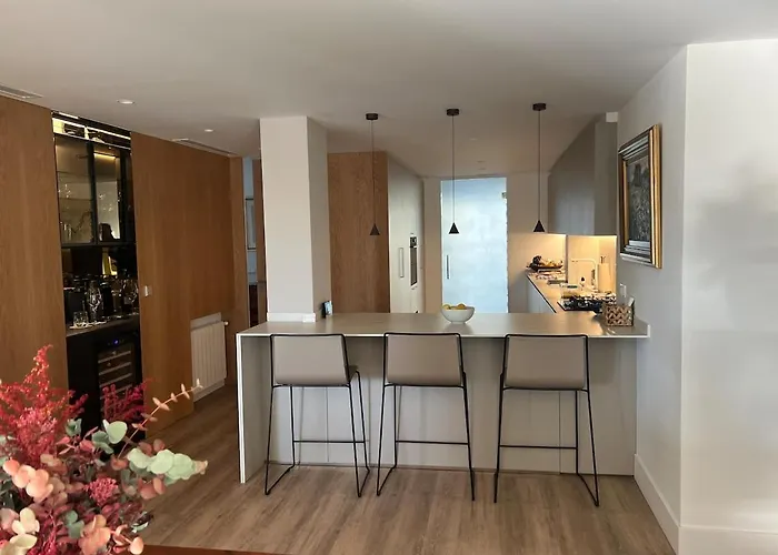 Bright Spacious Luxury * Valencie