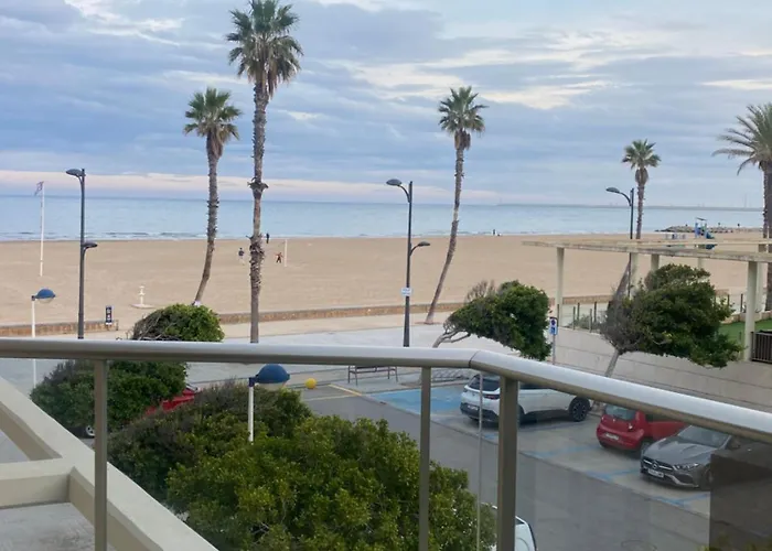 En Primera Línea De Playa 38 * Valencia
