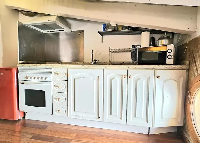 Atico Exclusivo Del Siglo Xvi Con Terraza Privada En El Corazon De Ciutat Vella דירה