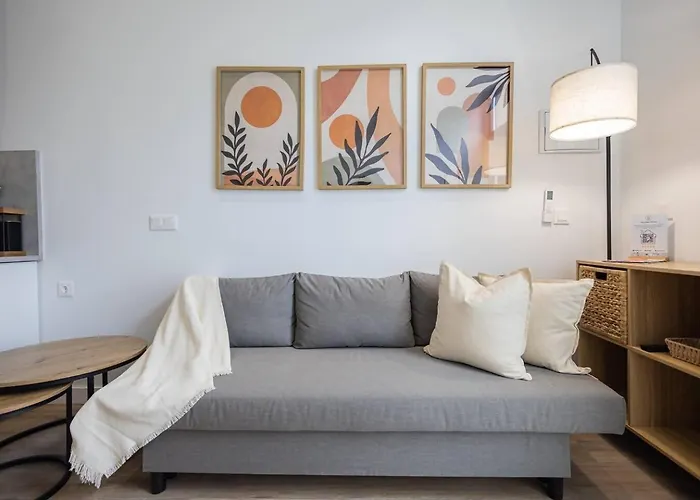 Apartamento Estudio Con Altillo En Malilla Cerca De La Fe *