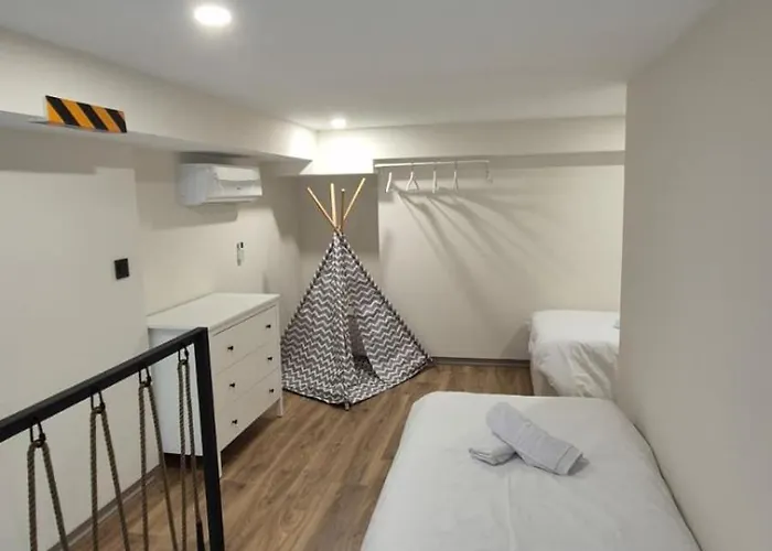 Excepcional Amplio Apartamento Industrial Fallas Hasta 6, Wifi Gratis Cuna Apartment *