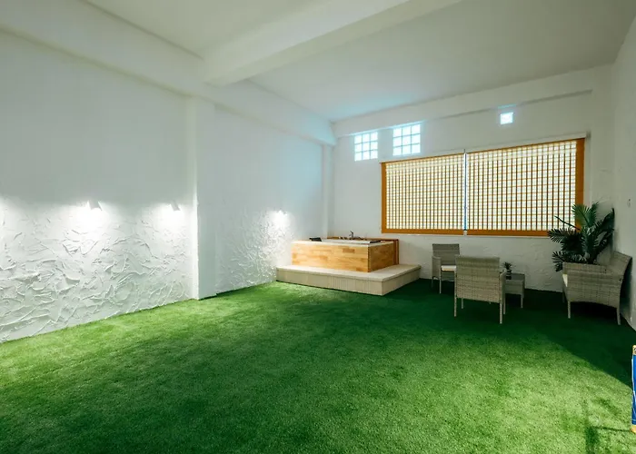 Apartamento Sada Flat, Jacuzzi, Chill Out, 7 Pax, Smarttv Valência