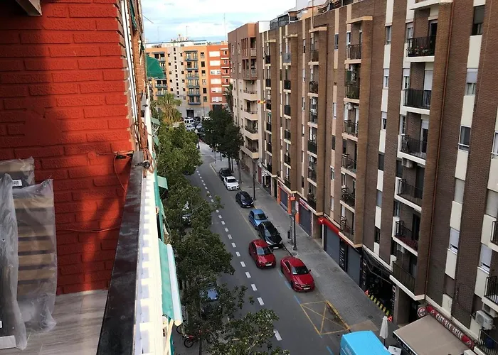 Cerca De Playa Y Ciudad De Ciencias Valencia