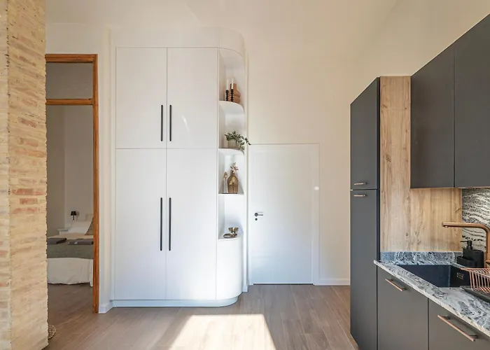 Prime Location, Bright & Cozy Apartment Valencia