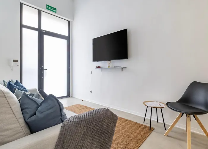 Modern & Stylish Close To The Appartamento