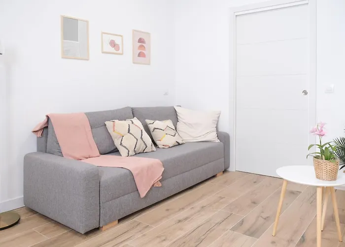 Near To Marathon - Of Arts & Sciences 公寓