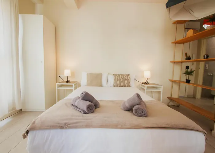 Ruzafa Market 1d * Valencia