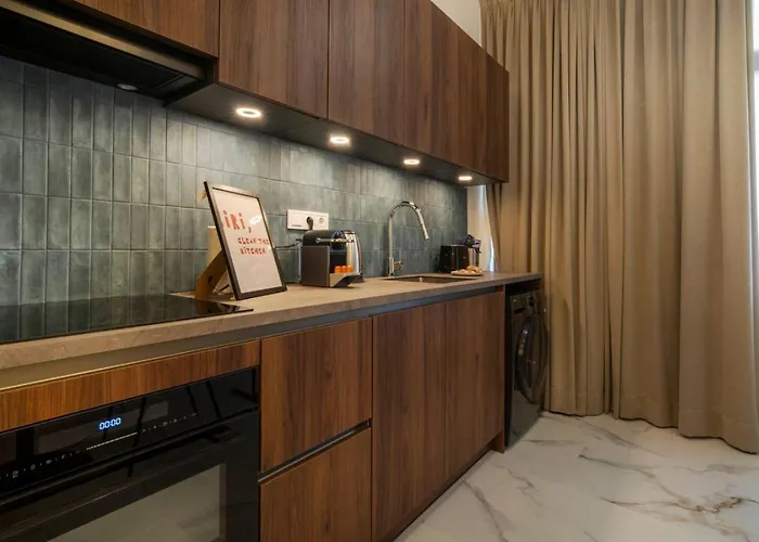 03 - Les Artes Valenza