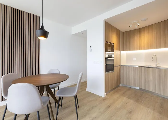 Daire Apartup Port Marina Azura Valensiya