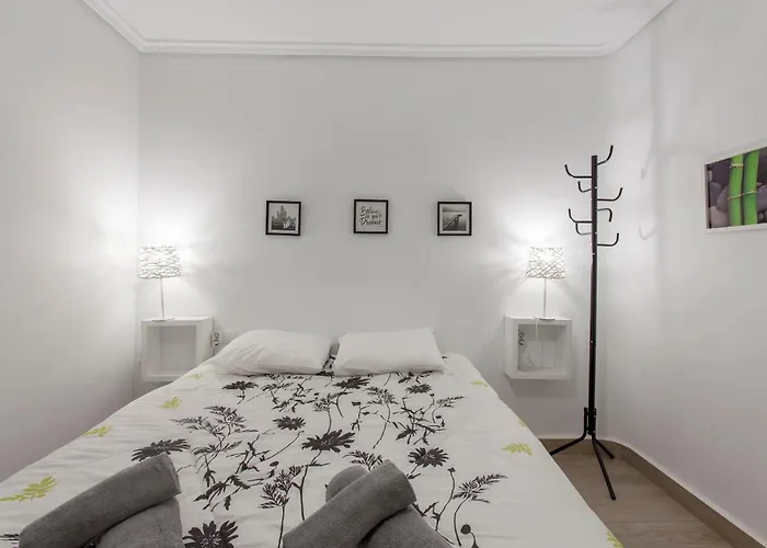 Flat 3 Bedroom In Extramurs 公寓 *