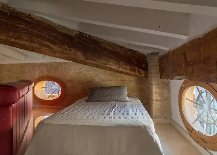 Apartament Atico Exclusivo Del Siglo Xvi Con Dos Terrazas En El Corazon De Ciutat Vella *