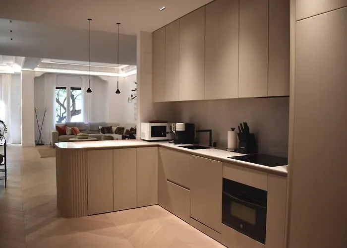 Stylish & Cozy Flat In Heart Of Eixample, 아파트 *