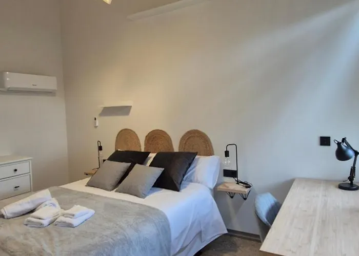 Apartment Excepcional Amplio Apartamento Industrial Fallas Hasta 6, Wifi Gratis Cuna