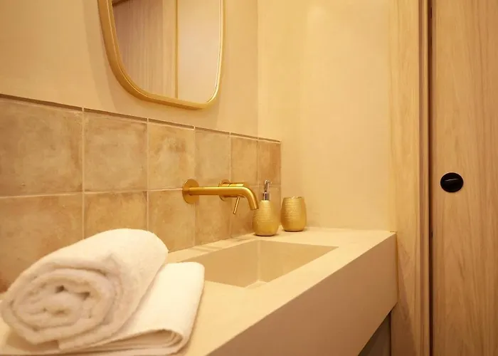 Junto Ciudad De Ciencias - Manolito 2 * Valencia