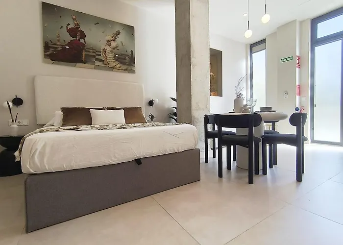 Apartment Loft - B4 Smart Access & Urban Calm Valencia