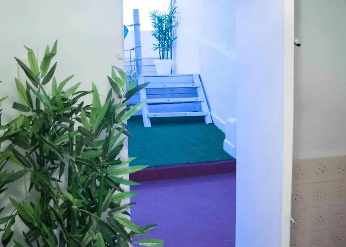 Next To The Διαμέρισμα *