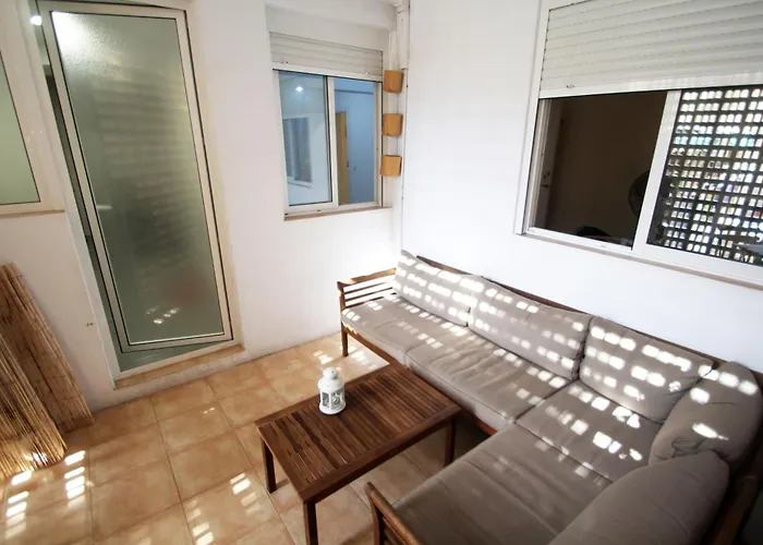 Ross - Flat With The Amenities Apartament