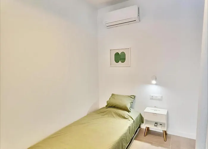 New Loft Near The And Downtown Apartment