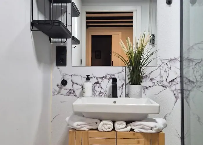 Impresionante Apartamento Industrial Fallas wifi gratis hasta 4 * Valenza