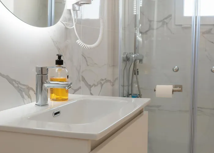 Floor 2 Bedroom With Terrace Apartment *