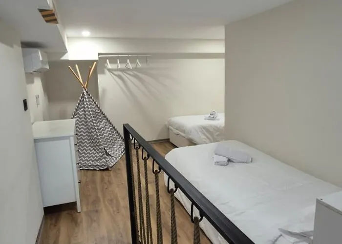 Excepcional Amplio Apartamento Industrial Fallas Hasta 6, Wifi Gratis Cuna Apartment *