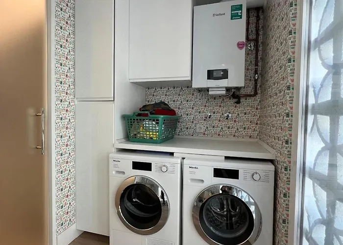 Bright Spacious Luxury Apartmán