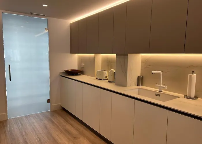 Bright Spacious Luxury Apartman *