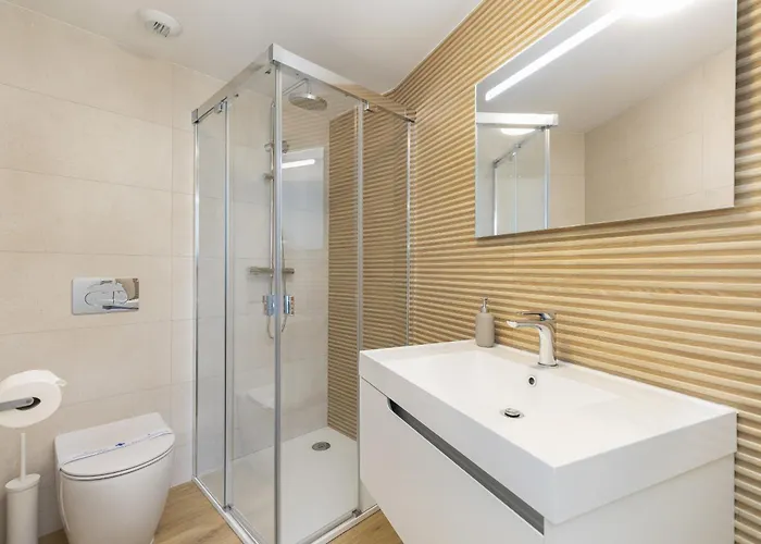 Apartup Port Marina Azura