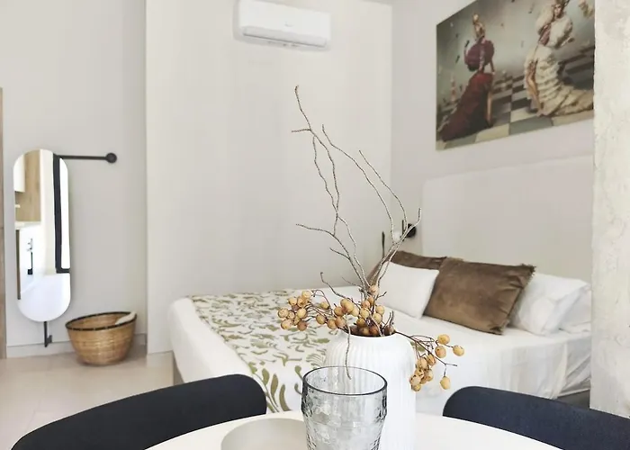 Loft - B 1-6 Smart Access & Urban Calm Apartment