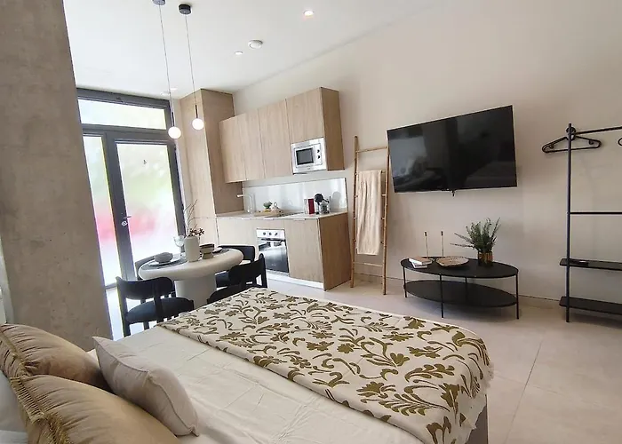 Apartment Loft - B4 Smart Access & Urban Calm Valencia