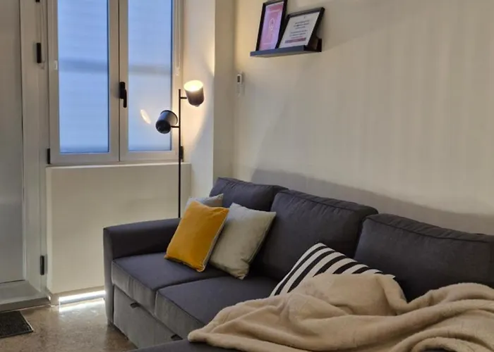 Excepcional Amplio Apartamento Industrial Fallas Hasta 6, Wifi Gratis Cuna * Valência