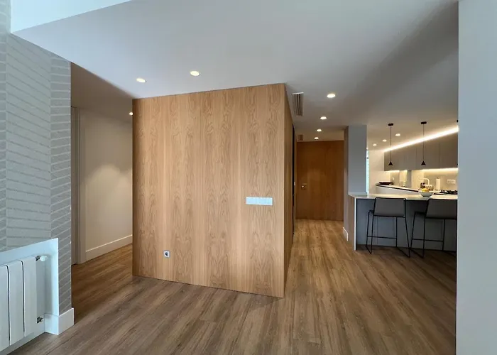 Bright Spacious Luxury Apartmán *