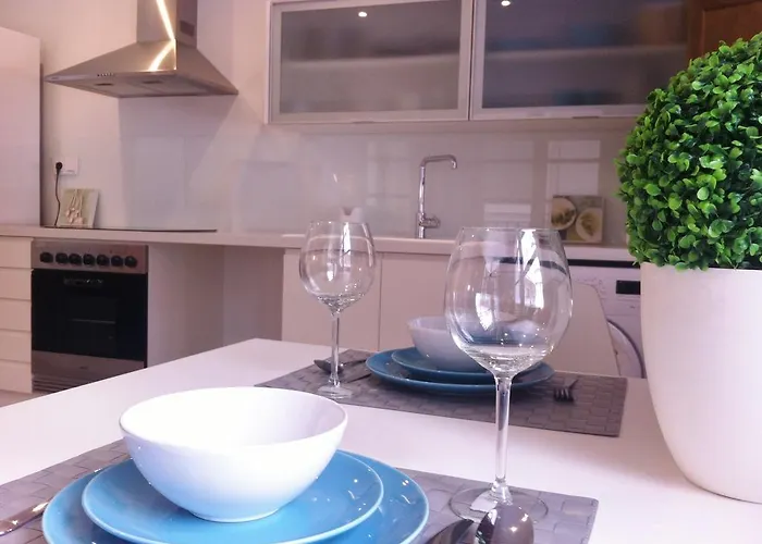 Superb Market فالنسيا