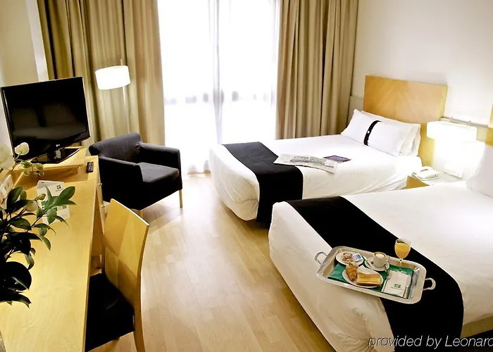 Ξενοδοχείο Alameda Plaza 4*