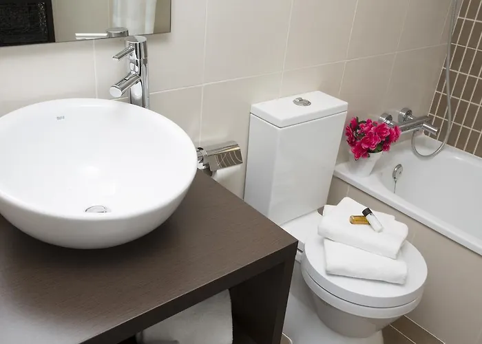 Singularstays Comedias *