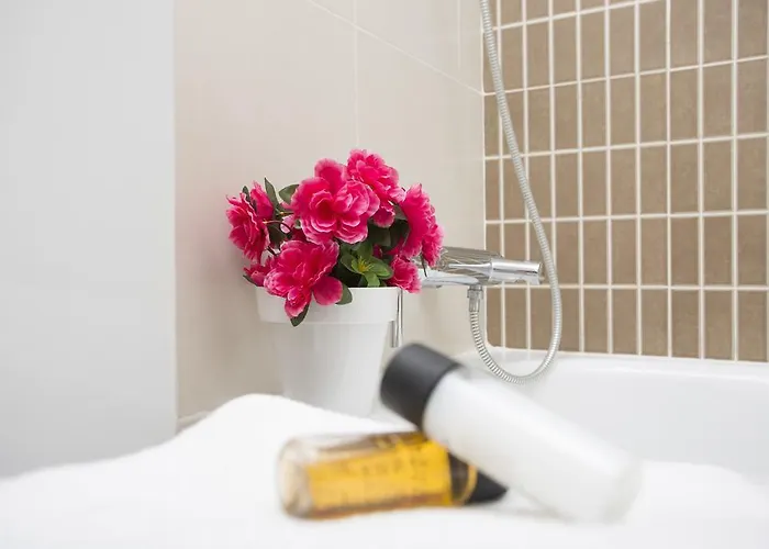 Singularstays Comedias *