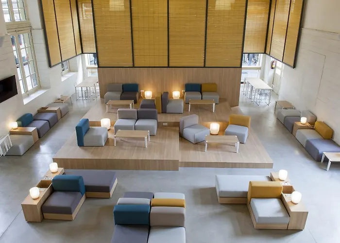 بيت شباب شباب أب فالينسيا *