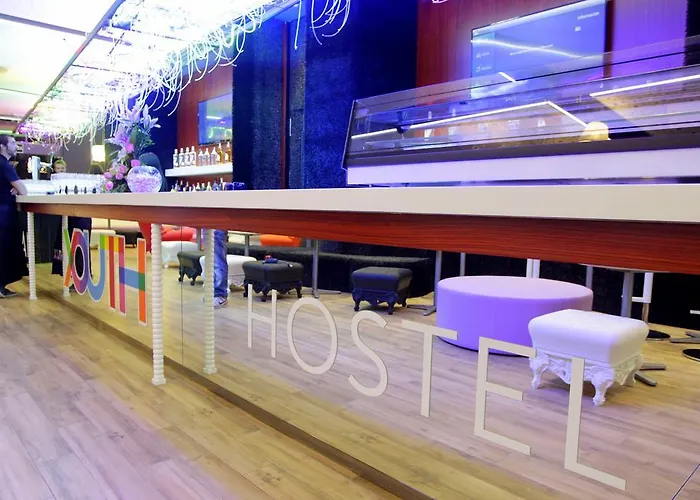 Urban Youth Hostel *