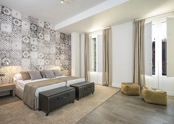 Luxury - Market Apartment *