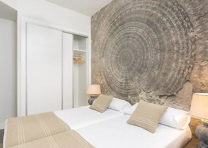 Luxury - Market Apartment