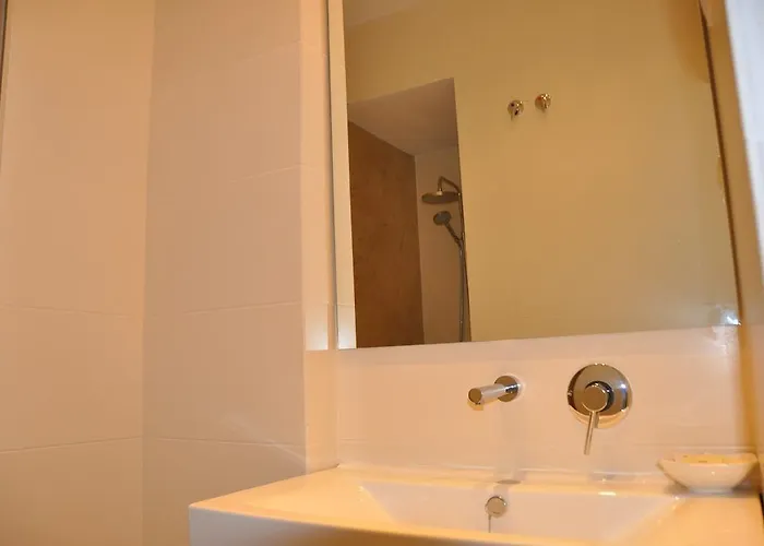 Center New فالنسيا