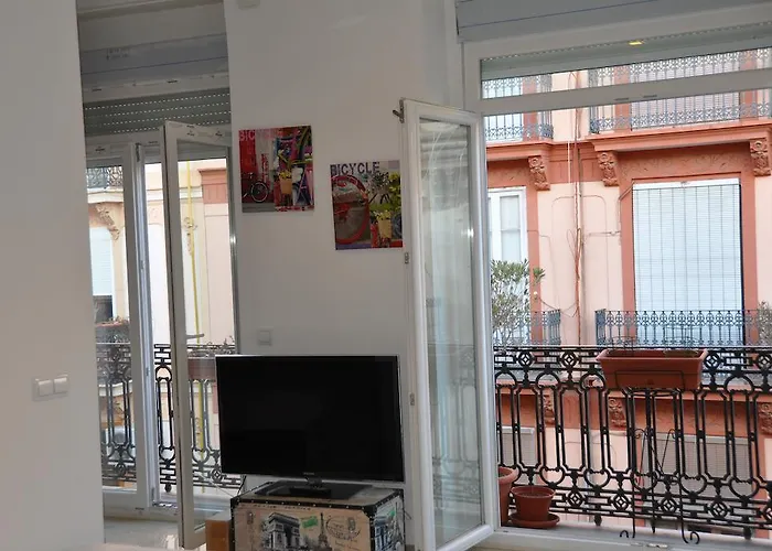 Center New فالنسيا