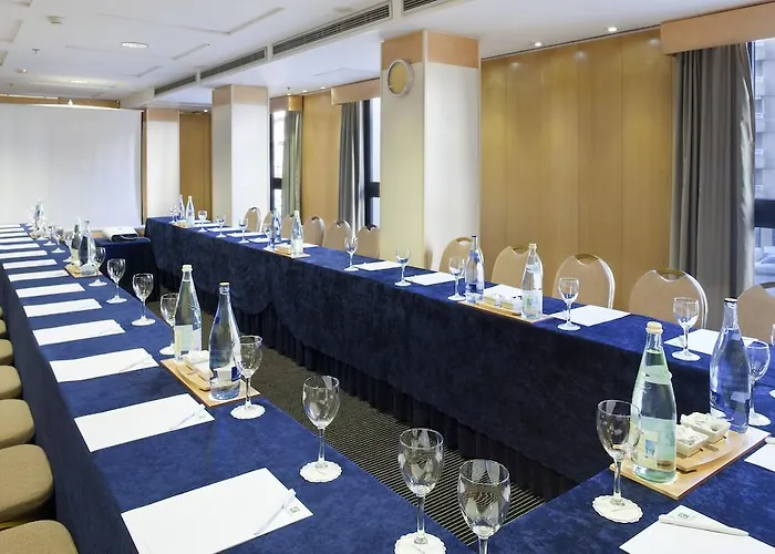 Ξενοδοχείο Alameda Plaza 4*