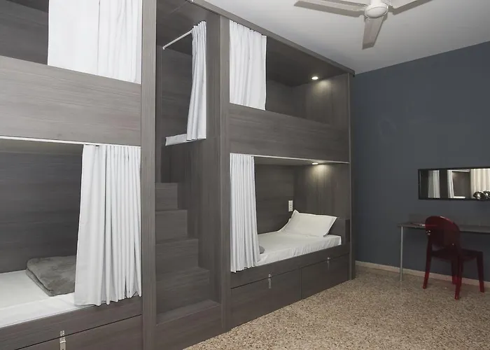 Hostal Quart Youth & Valencia