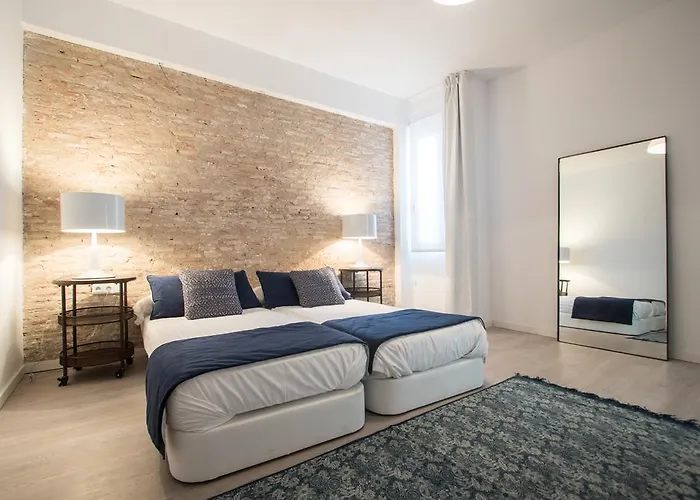 Luxury - Boutique Center Valenza