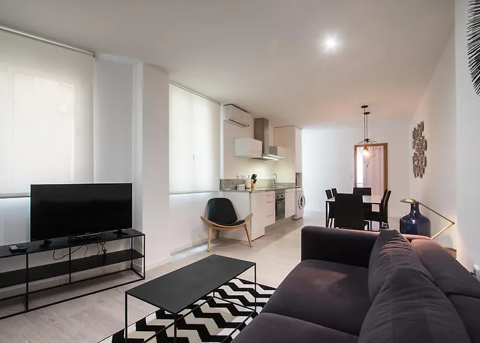 Luxury - Boutique Center Valenza