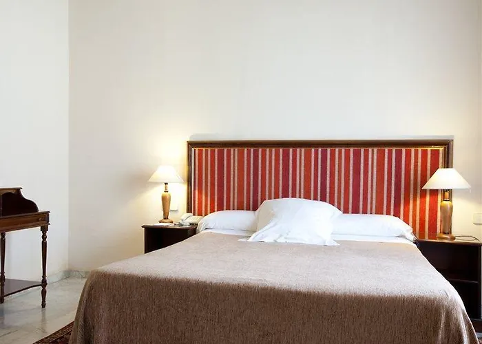 Ad Hoc Monumental 1881 Валенсия