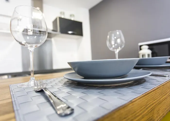 Total Old Luxury فالنسيا